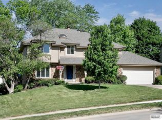15818 Howard St, Omaha, NE 68118