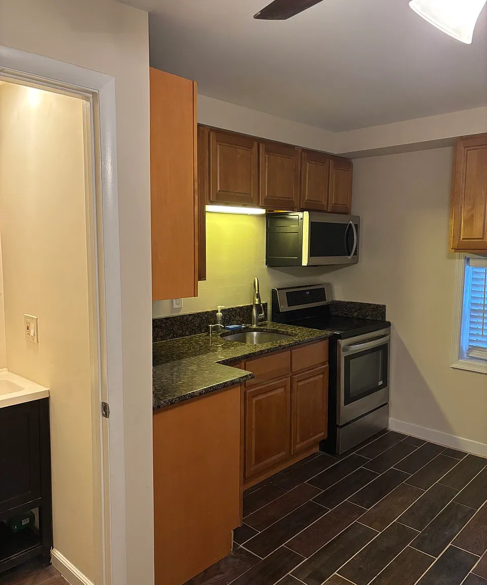 2 bed, 1.5 bath, $1,750 — Photo 3
