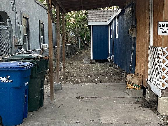 5th image of 511 Duncan St