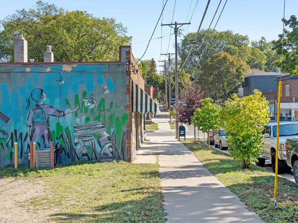 Murals and Graffiti in the Twin Cities: 3500 Nicollet Avenue