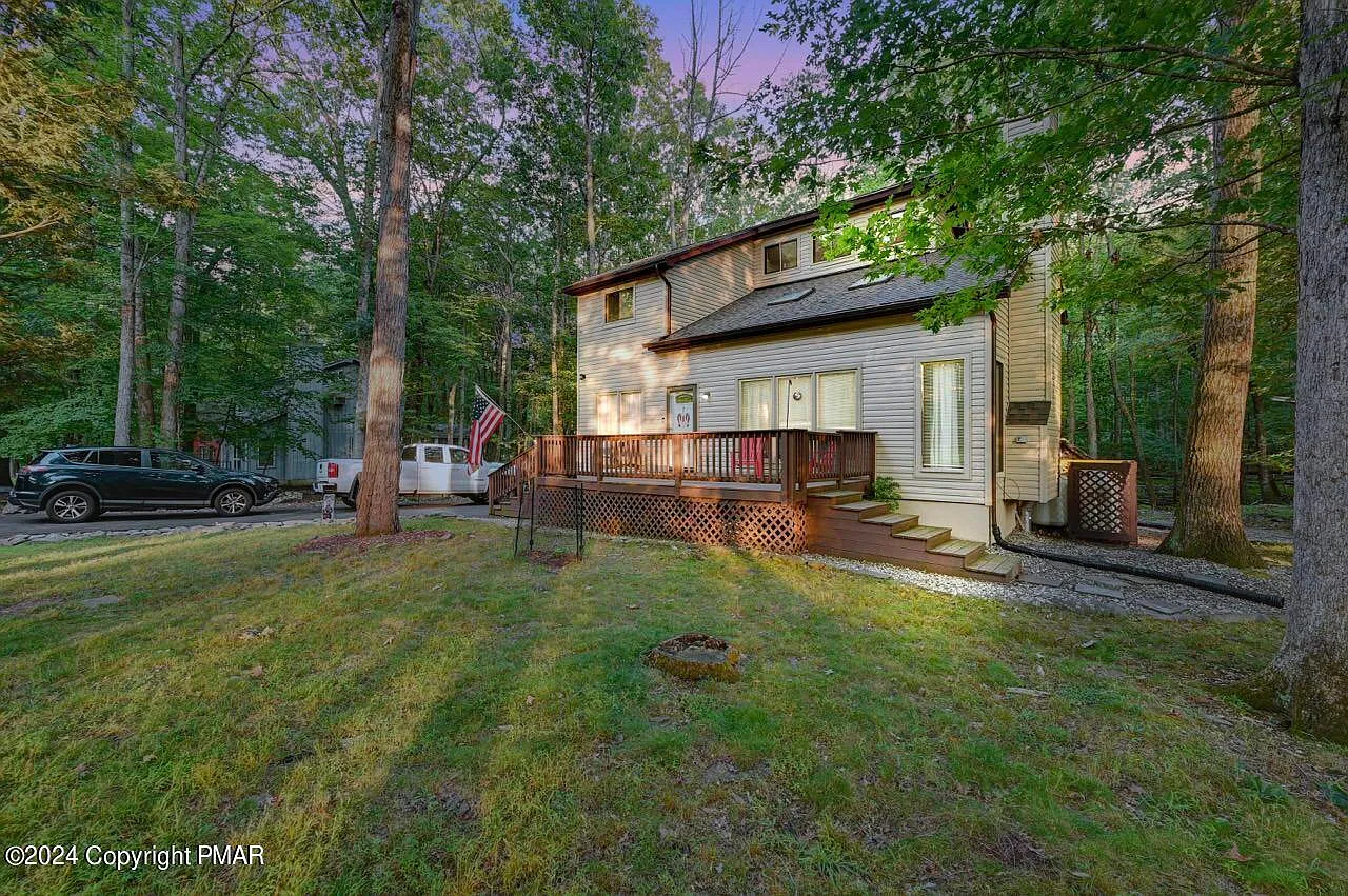 1183 Woodland Dr photo 1