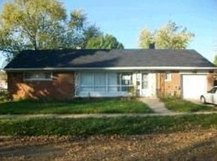 7735 E Prairie Rd, Skokie, IL 60076