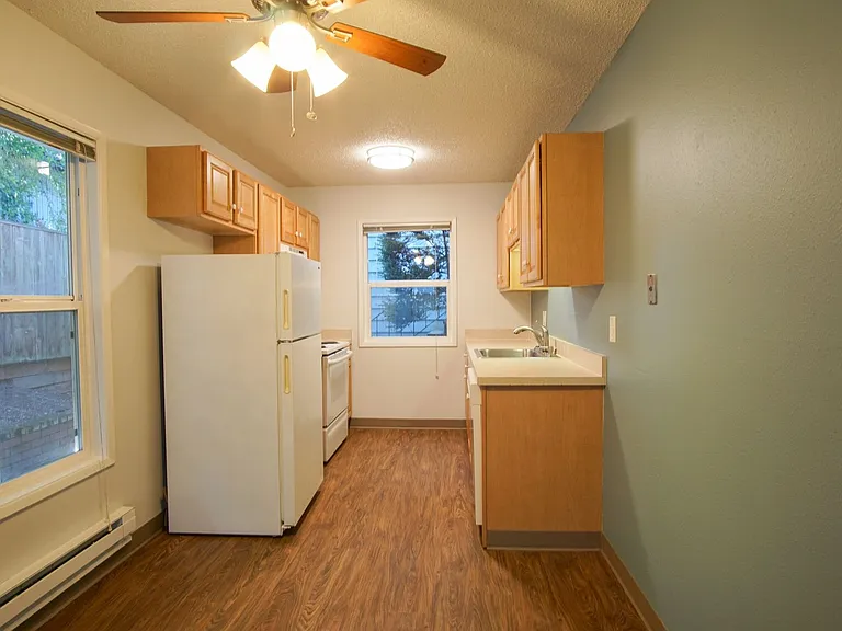 4030 SE Gladstone St #5 — Photo 6