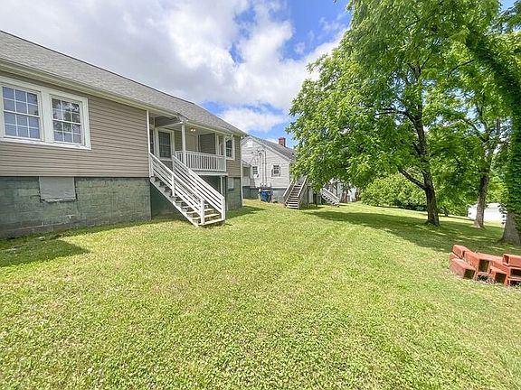 3rd image of 119 Bitting Ave