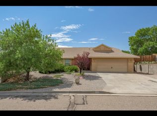 873 Campfire Rd SE, Rio Rancho, NM 87124