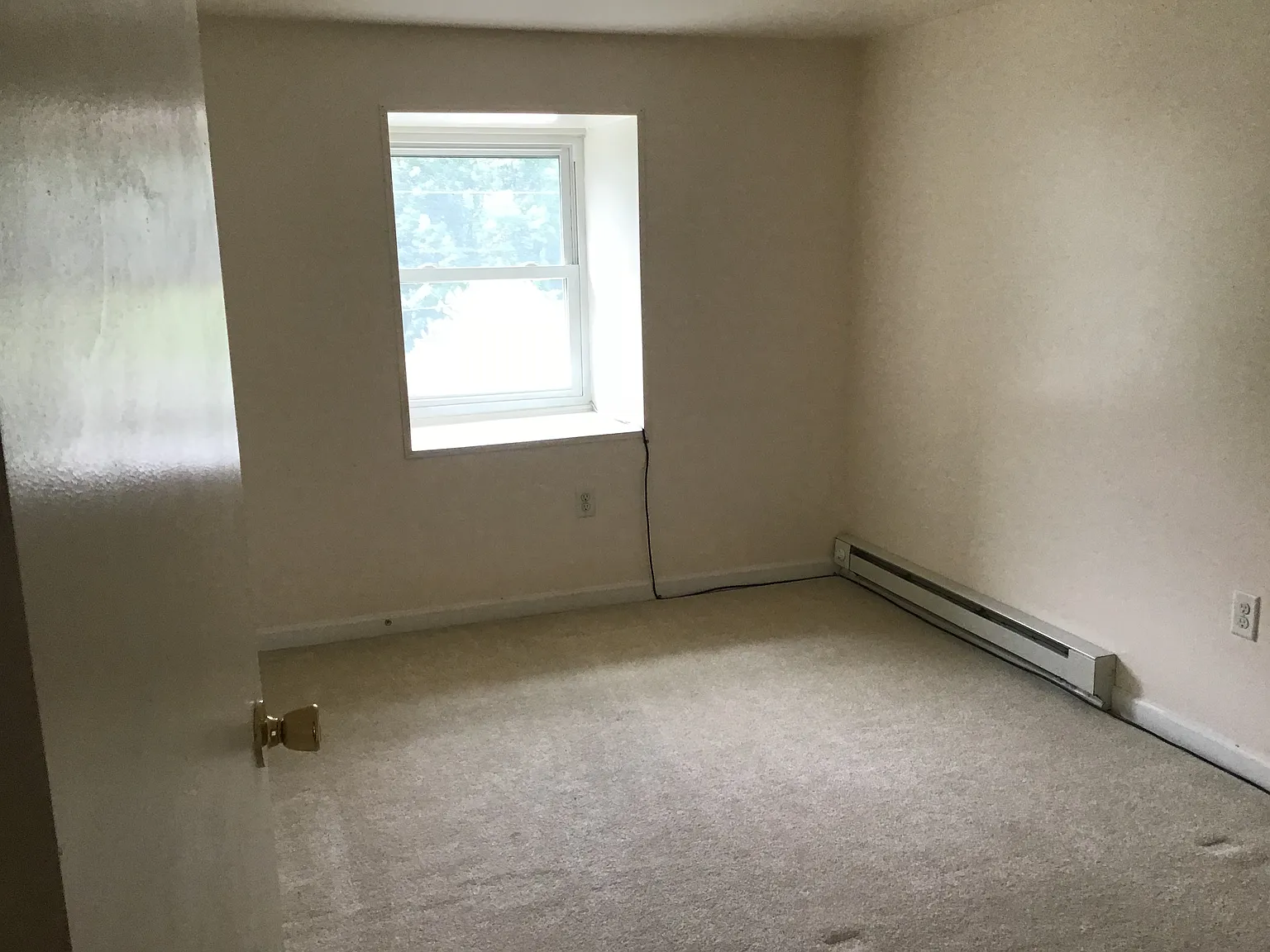 2 bed, $1,050 — Photo 4