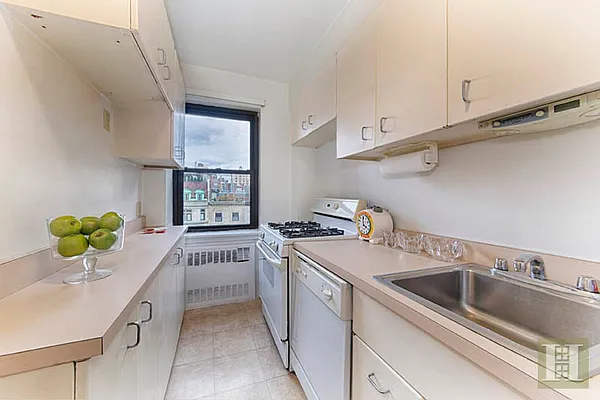 Sold by Halstead Real Estate | media 15