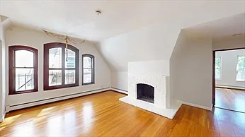 1575 Beacon St #3R — Photo 10