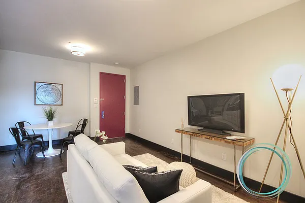 Rented by GTM Property Group  | media 72