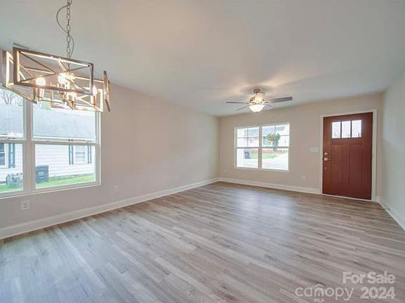 3rd image of 409 Grace Ave NW
