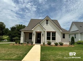 845 Geranium Dr, Fairhope, AL 36532