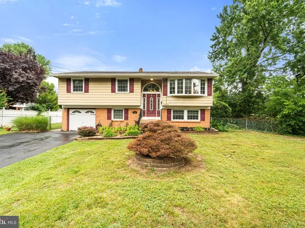 3106 Concord Dr, Cinnaminson, NJ 08077