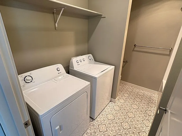Introducing Dry Canyon Redmond's newest Luxury Apartments — Photo 39