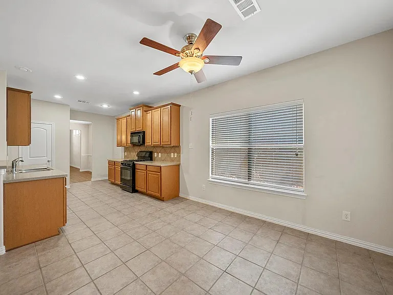 2861 Laurel Oak Dr — Photo 8