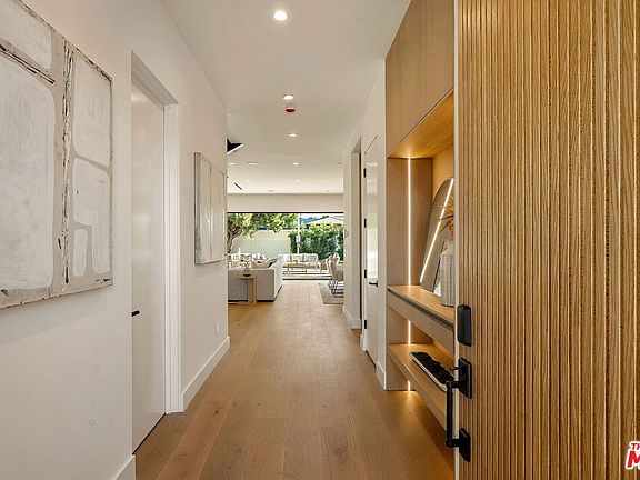 5th image of 12122 Ivy Pl