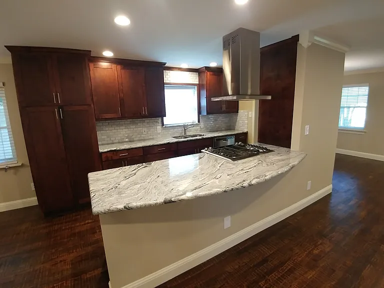13434 Spring Grove Ave — Photo 12