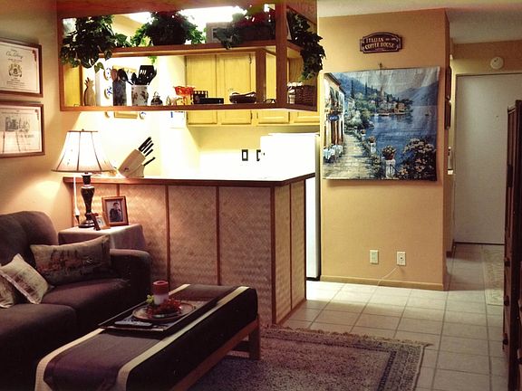 3rd image of 75-5680 Kuakini Hwy APT 106