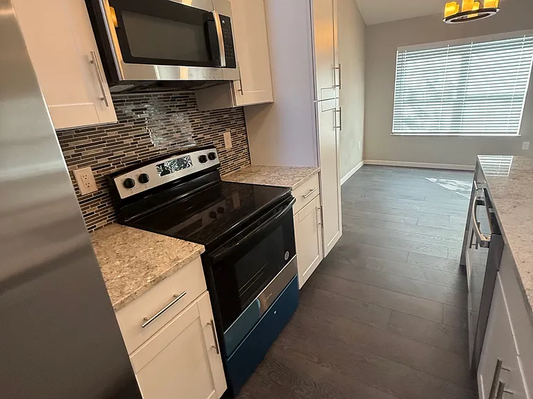 7215 Holly Hill Dr #104 — Photo 81