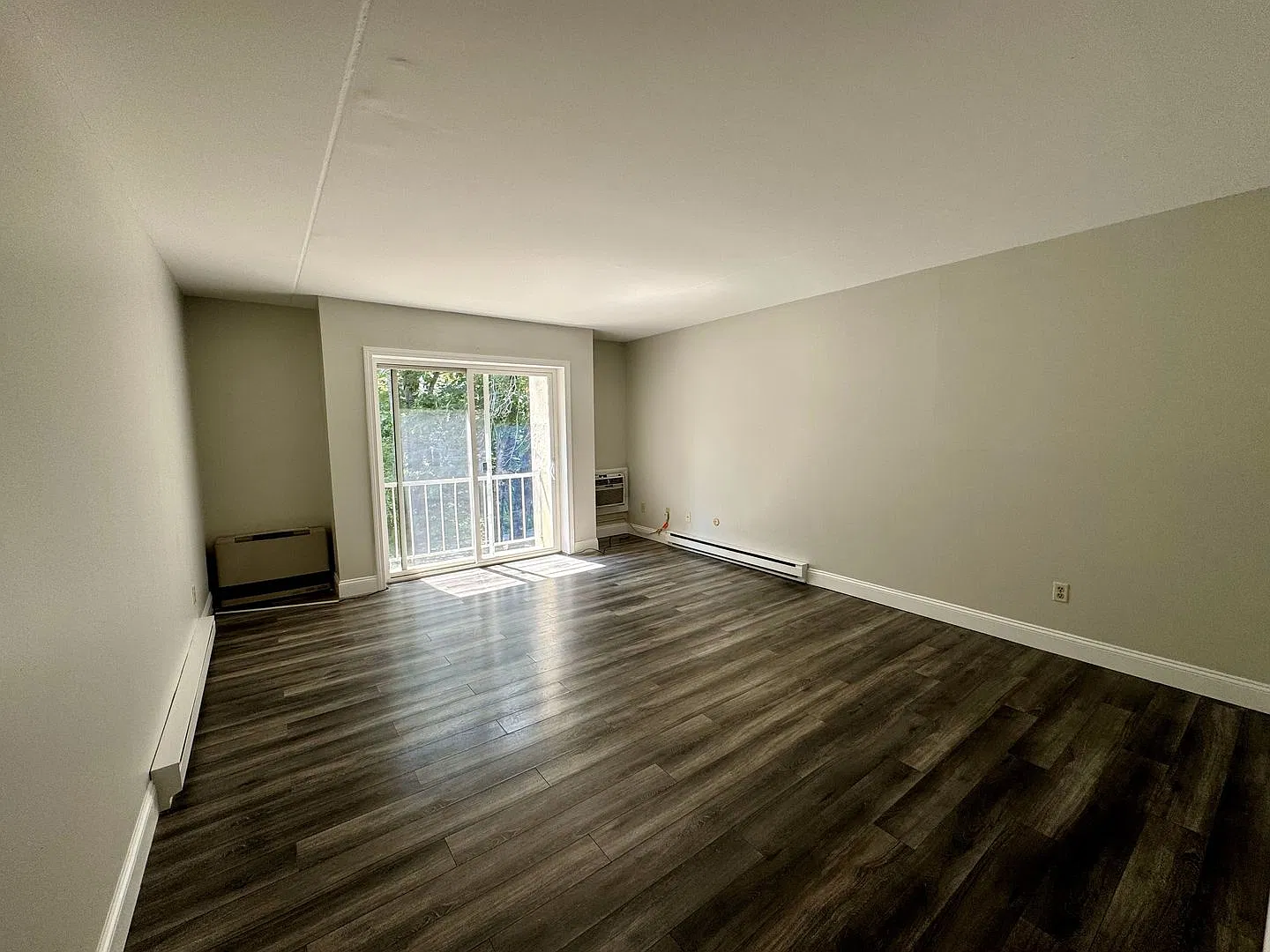 Kings Wood - 757 Main - 25 — Photo 4