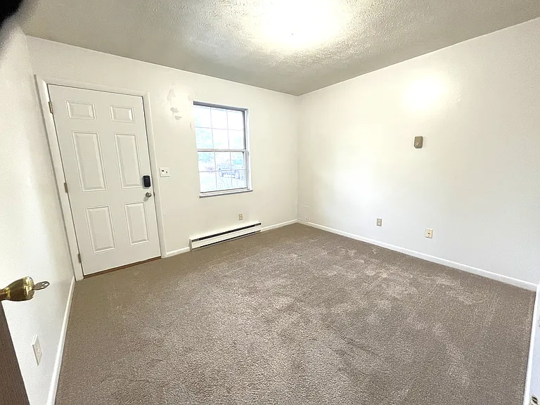 1020 Arrowhead Dr — Photo 5