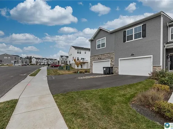 7657 Clayton Ave, Coopersburg, PA 18036