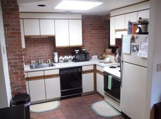 89 Gainsborough St #305, Boston, MA 02115