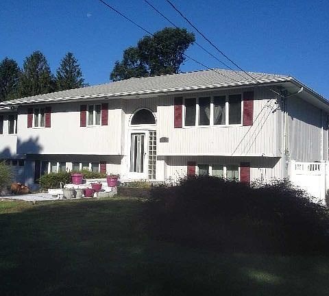 2nd image of 17 Alyssum Ave