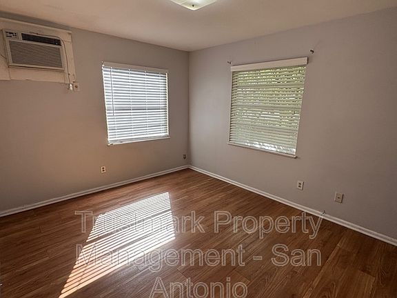 4th image of 213 Aviation Ave