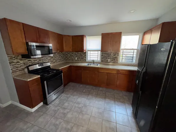 115 22nd St #G1, Irvington, NJ 07111