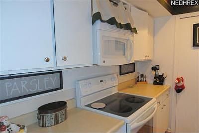3rd image of 40 Gloucester Ct 2a #16