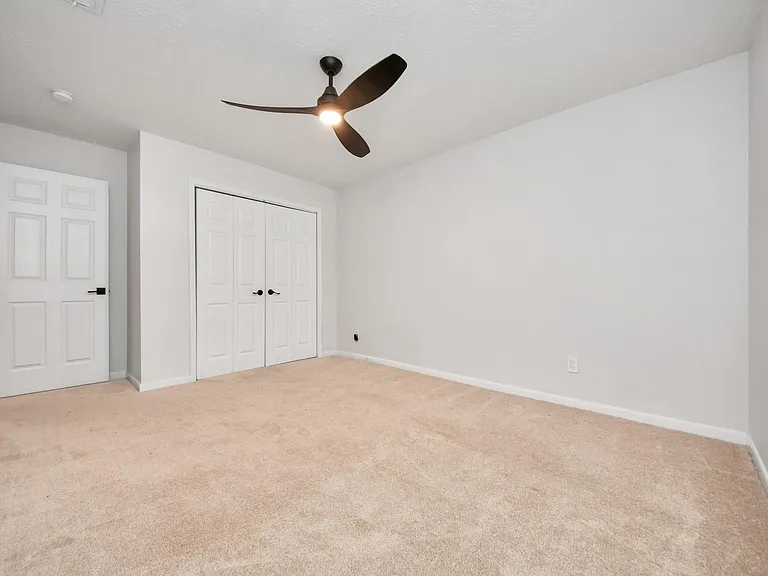 1319 Forsythe Ln — Photo 16