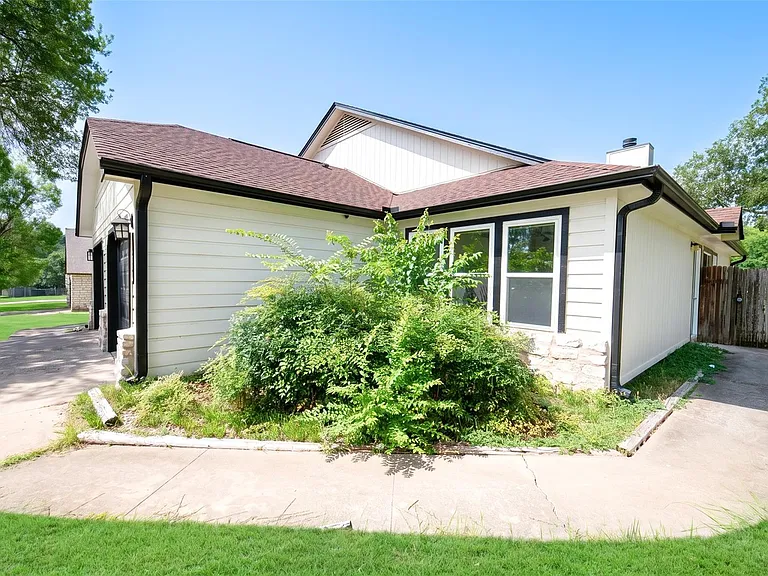 339 Fantail Loop #B — Photo 5