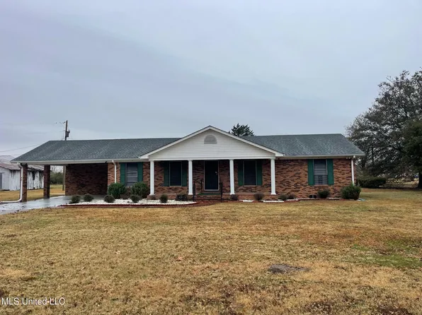 437 Sunrise Dr, Cleveland, MS 38732