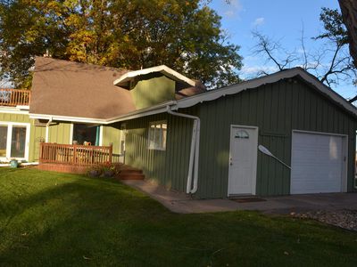 5 El Charman Lake Pl, Gibbon, NE, 68840