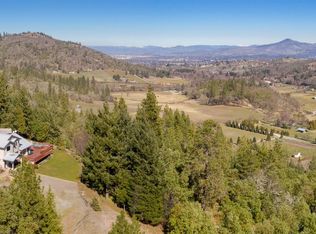 484 Hawk Gulch Ln, Medford, OR 97501