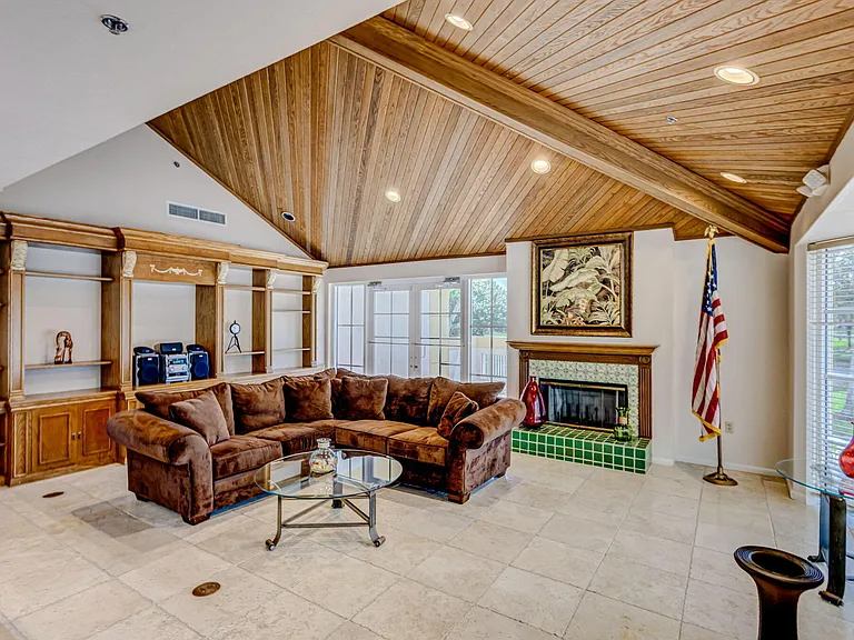 1891 Oak Berry Cir — Photo 77