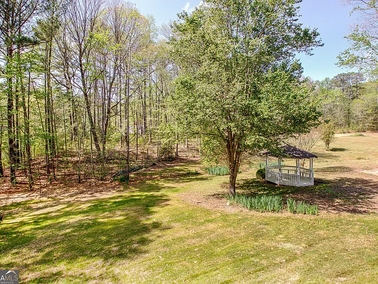 140 Mary Freeman Rd — Photo 73