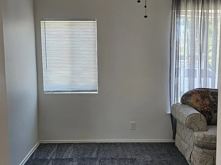 10926 Michael Hunt Dr — Photo 3