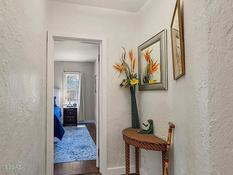 1200 E Edison St — Photo 17