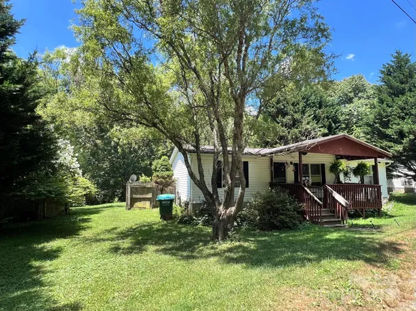 211 Milksick Cove Rd, Candler, NC 28715