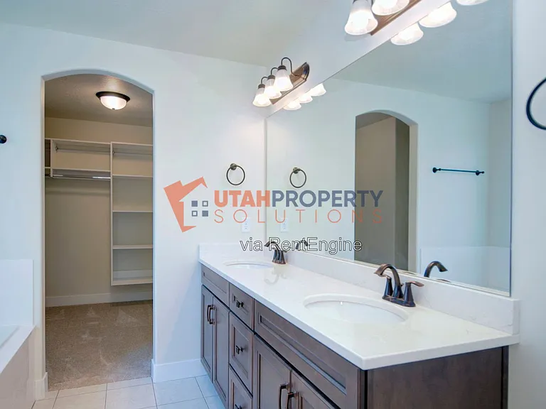 1353 W Quailhill Rd — Photo 19
