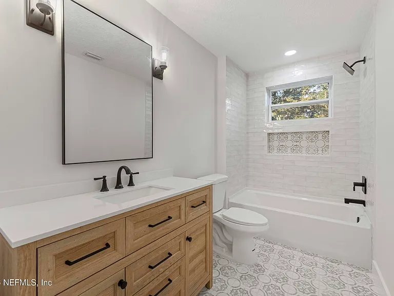4308 Worth Dr E — Photo 19