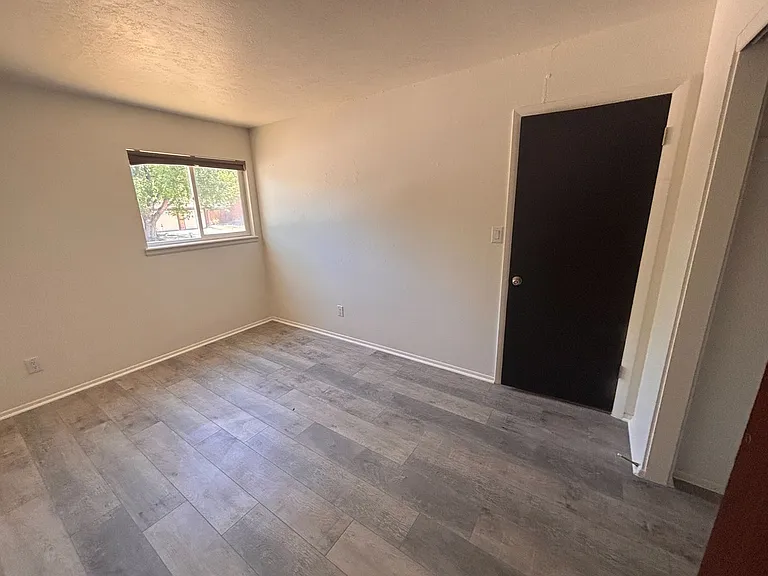 3824 Manchester St — Photo 15