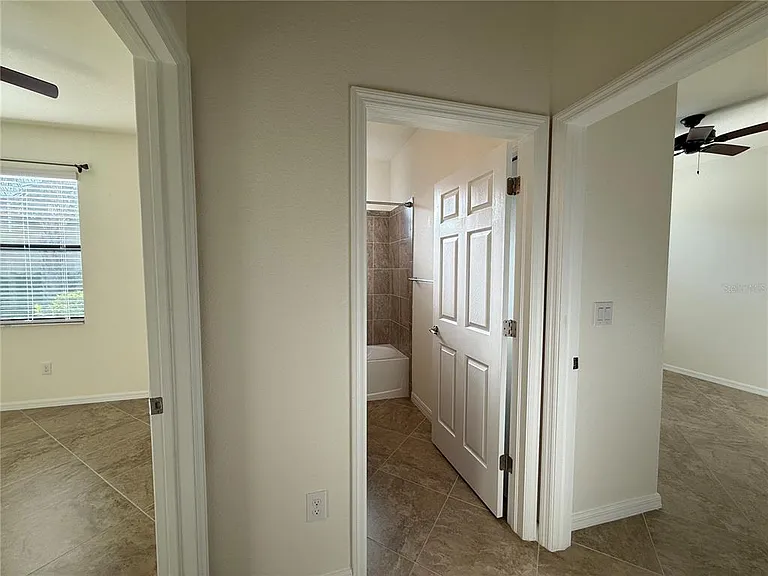 9929 Haze Dr — Photo 10