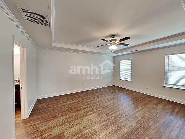 4905 Durant Ct — Photo 9