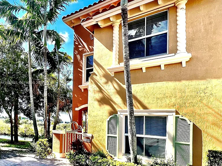 1088 SW 144th Ave #801 — Photo 30