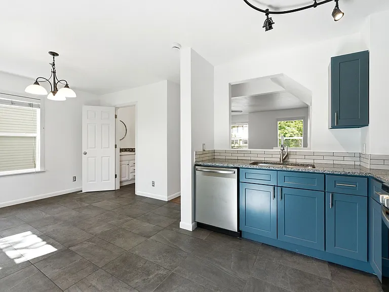 622 N Royal Troon Way — Photo 5