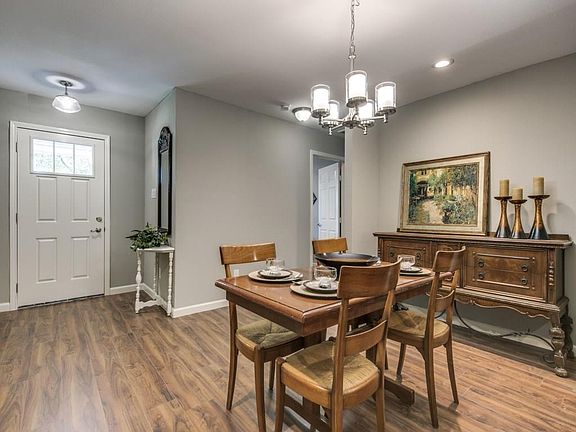 4th image of 10547 Cayuga Dr