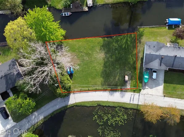 0 Clinton Dr, West Bloomfield, MI 48324
