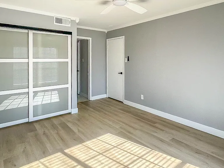 332 W Harwood Rd #B — Photo 19